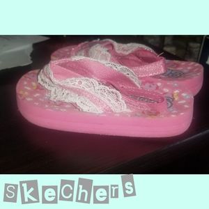 Cute baby sandal only worn once 😎